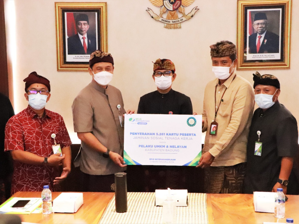 Sekda Adi Arnawa Menerima Direktur Keuangan Pusat BPJS Ketenagakerjaan di Badung